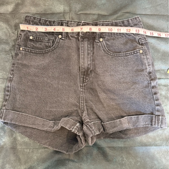 🔥Primark Classic Black Denim Women's Shorts Size 4 EUC🔥 - Picture 5 of 6